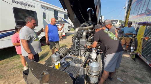 Silver Bullet Pro Stock Warming up in the pits. #bowlinggreen The Official Fan Page of The Silver Bullet | Full Pull