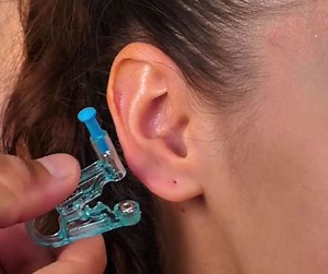 Crafting unique piercings: A fun journey into DIY body art