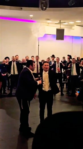 Dancing at a Jewish wedding in Israel #israel #wedding #music