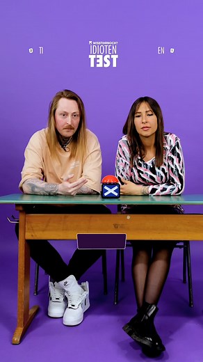 258K views · 658 reactions | Welcher Buchstabe kommt nach E im Alphabet?  #wisstihrnoch  instagram.com/flo_echen  instagram.com/timmes198 | Die 90er! Wisst ihr noch.....? | Facebook