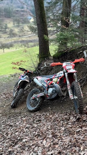 Exploring the KTM 300 EXC and 250 EXC Enduro Motorcycles