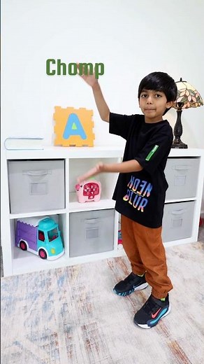 Learn The ABC Phonics Song With Jay & Neil! @Bebefinn ​