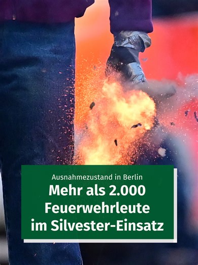 Danke an alle Einsatzkräfte, die auch dieses Silvester wieder für unsere Sicherheit unterwegs sind! Kurz vor dem Jahreswechsel unterstützen Millionen Menschen die von der GdP initiierte Petition mit dem Titel „Bundesweites Böllerverbot, jetzt!“. Dabei geht es um die Forderung nach einem Verkaufs- und Nutzungsverbot von Böllern und Raketen für Privatpersonen. Auch dieses Jahr wird in der Hauptstadt ein Großaufgebot von Einsatzkräften unterwegs sein. Die Feuerwehr stellt sich auf zahlreiche Notfäl