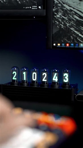 It’s cyber time 😎#coolgadget #tiktokmademebuyit #fpy2023✅ #desksetup #gameroom