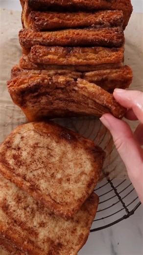 Chef Amélie Dupont on Instagram: "Découvrez ma collection complète de recettes sans gluten, sans lactose et sans sucre ! Pour celles qui cuisinent pour leur santé, leur famille, et leur plaisir 💛 Cliquez sur le lien dans la bio ou commentez « Miam » et je vous l’envoie en privé 💌"