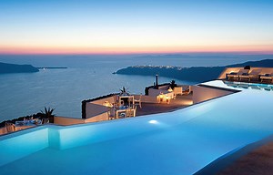 The 20 Hottest Hotel and Resort Pools to Cool Down at This Summer