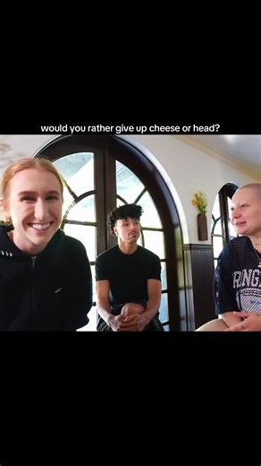 you’re overly freaked out 😭😭 @Katie @larri @vanilla #katieb #larray #vanillamace #edit #clips