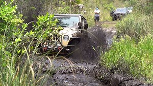 V8 Wrangler TJ on 40s VS Wrangler TJ on 42s | OFF ROAD N CHILL