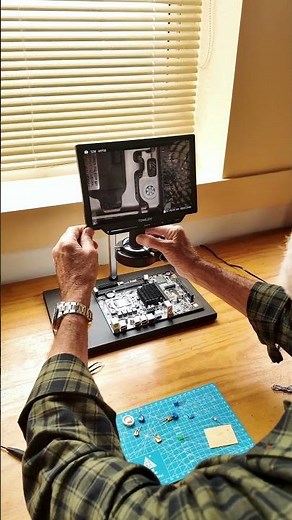 This may be the first microscope with 4K resolution #tomlov #microscope