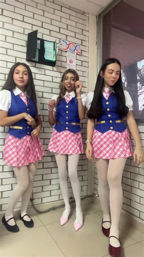 Mi zapatico bien monito JQHXQJVSNJSS | uniforme barbie escuela de princesa