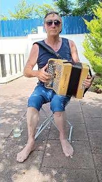 Irish Jig: THE IRISH WASHERWOMAN 💧 on button accordion