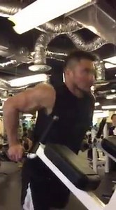 How to do Dips for chest? 1. For this exercise you will need access to parallel bars. To get yourself into the starting position, hold your body at arms length (arms locked) above the bars. 2. While breathing in, lower yourself slowly with your torso leaning forward around 30 degrees or so and your elbows flared out slightly until you feel a slight stretch in the chest. 3. Once you feel the stretch, use your chest to bring your body back to the starting position as you breathe out. Tip: Remember