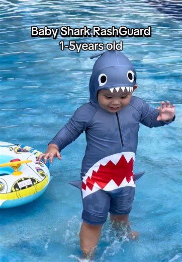 Tuwang tuwa din si baby sa outfit nia🤩pano ba naman Super cute at comfy ng baby shark swimwear na to!🦈😍 #babyshark #rashguardforkids #swimwearforkids #kidsswimming #kidsswimwear #shark