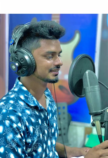 একটা গান গাইলাম। একি_আমার_ভাঙ্গা_ঘর #jms_model_siddik #voiceeffects #growaccount #voice_of_siddik #voice_of_siddik