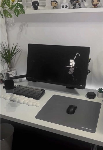 Thanks @mountup global for this monitor arm!😻 #monitorarm #mountup #setup #minimalism #techtok