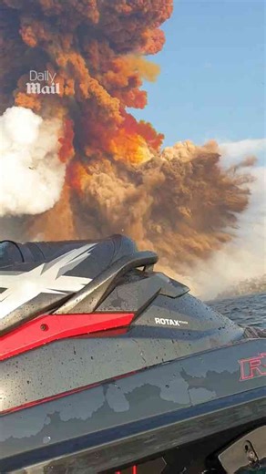 Jet skiers film shockwave from Beirut explosion