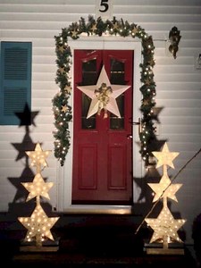 Holiday Decorating Contest