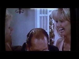 Robocop (1987) fighting crimes