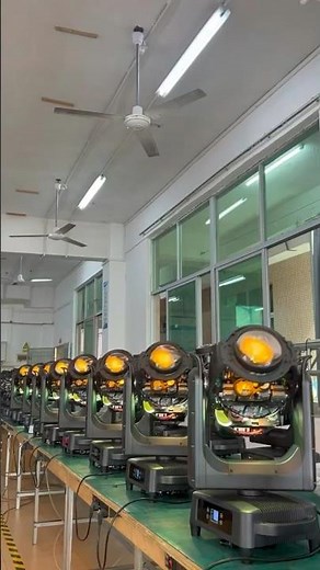 Waterproof 800W LED Four in One Beam Moving Head Light for Professional Stage Lighting