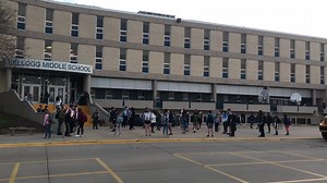 COMING UP AT NOON: It’s a big day for Rochester Public Schools secondary students as they restart in-person learning after more than a year of distance learning. Today at noon, Megan Zemple KTTC will share what students and staff had to say on their first day back. https://kttc.com/live-stream/ | KTTC TV