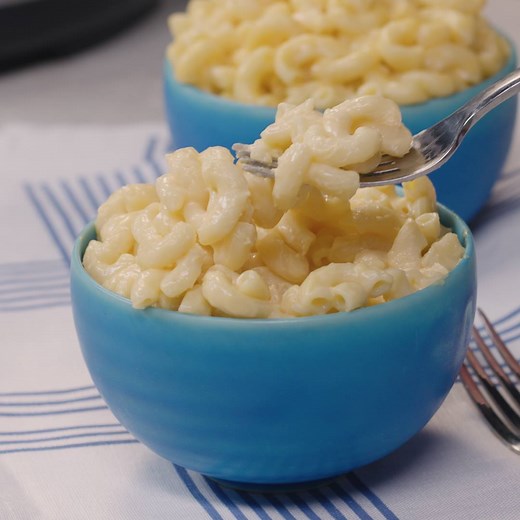 5-Ingredient Instant Pot® Mac and Cheese Save the recipe: http://www.foodtv.com/5i9cz. | Food Network