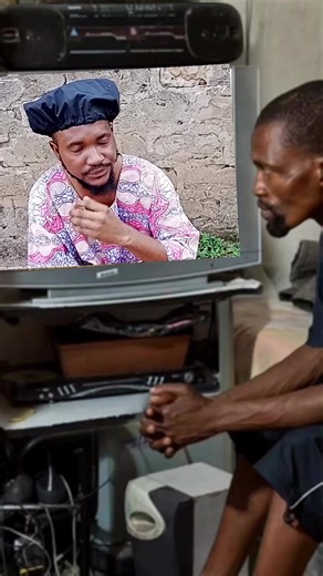 Not everyone is happy, seen you happy🤣 I say let me update you #fypシ #happiness #quotes #lifelessons | Thaddues Amadu