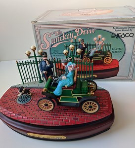 Enesco Music Box Vintage - the Sunday Drive - East Side, West Side - Victorian Scene - Deluxe Multi-action 1988 Collectors Item - Etsy UK
