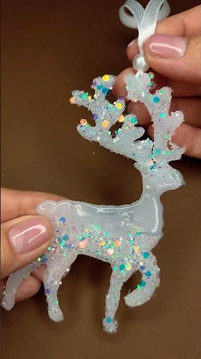 DIY Reindeer Ornament with Hot Glue Gun | Easy Christmas Craft