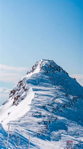 ❄️☀️ Sierra Nevada espectacular Nieve nueva, sol y un fin de semana increíble en la montaña. Así da gusto disfrutar del invierno en Granada 🏔️ 17/01📸 #sierranevada #esquí #snowboard #sierranevadagranada #nieve | Sierra Nevada