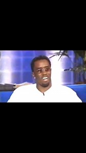 Um vídeo que reapareceu mostra Mike Tyson afastando a mão de P Diddy de sua perna durante uma entrevista. Sugestão de clipe https://youtu.be/sqIZBnCTUaw? | Do Bom Rap