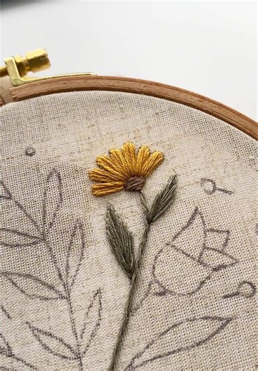 Beginner's Guide to Daisy Stitch Hand Embroidery