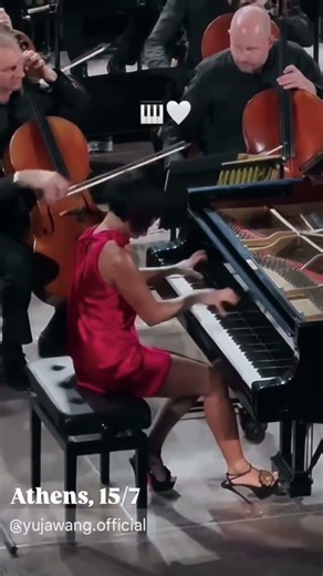 "Yuja Wang's Playing is all Technic, NOT Music!" *Cue the Pure Fyre* 🔥✨️#steinway #pianist