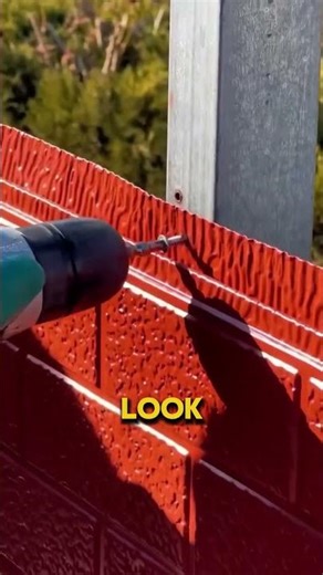 Building a Full House Using Simple Wall Panels in Just a Few Hours