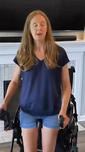 💬 “Now I can walk independently with Kyle right next to him and not have to be holding onto him the entire time.” - Kelli, Kyle’s mom For Kelli, one aspect of the Zeen stands out most: its powerful fall prevention features. Thanks to the secure saddle seat and integrated seat belt, Kyle can now enjoying walking with greater independence… while staying protected if he loses his balance. The Zeen moves with him every step of the way, offering stability and support that gives their whole family pe