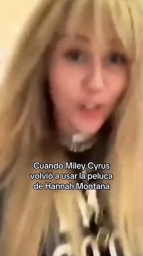 Cuando Miley Cyrus volvio a usar la peluca de Hannah Montana #mileycyrus #hannahmontana #halloween #fyp | Anak Mami