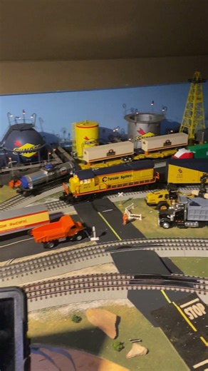 Lionel lionchief Chessie Train set on the layout 👍 #subscribe #train #shorts #railway #modeltrains