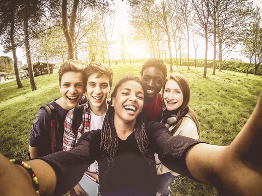 Tema su adolescenti e adolescenza: tracce, spunti e scaletta | Studenti.it