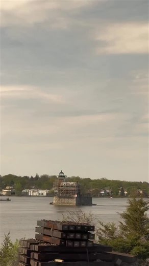 Have you ever been curious about the logistics of booking, checking in, and riding on @amtrak ? It’s really simple and enjoyable! Have a great adventure! 💺 #amtrak #carfreetravel #transit #adventure #howto | New York By Rail