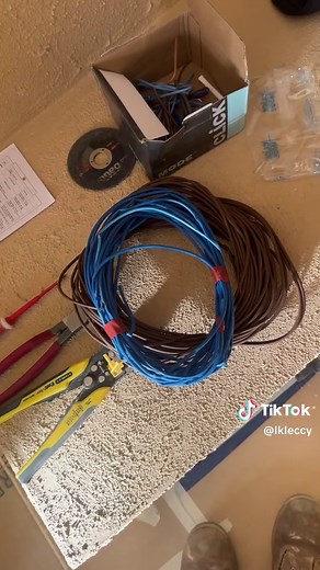 How to Fit an Extractor Fan Isolator for Safety