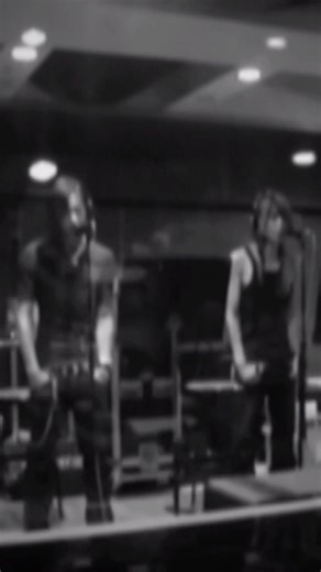 degobscure on Instagram: "⭒ Dir en grey (2009, Hageshisa To, Kono Mune No Naka De Karamitsuita Shakunetsu No Yami Scenes From Recording) *only some parts #direngrey kyo kaoru die toshiya shinya"