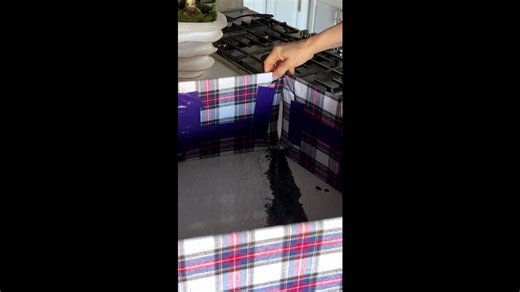 Turn Dollar Store frames into THIS for Christmas!