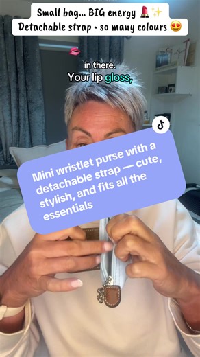 This little wristlet is the definition of cute and practical 😍 A stylish mini purse with a detachable wrist strap — perfect for when you don’t want to carry a full bag. It fits lipstick, cards, earbuds, cash, keys… all the essentials 👌 So many colour options to match every outfit ✨ Perfect for days out, nights out, or throwing inside a bigger bag. 👉 Tap the yellow basket and grab your favourite colour before it sells out #WristletPurse #MiniBag #CuteAccessories #EverydayEssentials #dealdrops