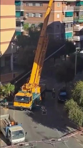 Daily Safety Fails🤯This is WHY Weight Distribution Changes Everything🤯 #safetyfails #fails #crane
