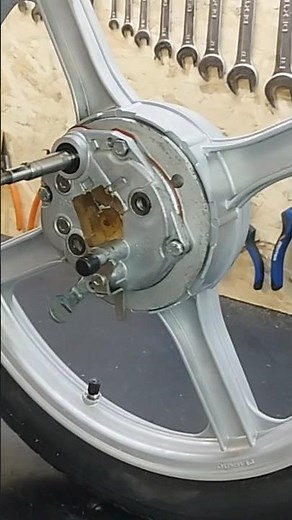 Piaggio SI Restoration Ep 6 #piaggio #restoration #vintagemoped