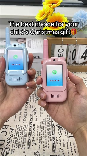 How cool! I wish I had these as a kid.Keep kids entertained indoors or outdoors with these fun walkie talkies! Easy push-to-talk design, decently long range, and hours of adventure. Perfect for siblings and friends!#KidsToys #PlaytimeFun #OutdoorAdventures #siblinggoals #TikTokMadeMeBuylt