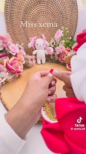 Preciosa diadema tejida con liston Creación de Irasema Fernández. | Alain Manualidades