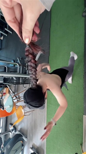 Toy sau 2set hip thrust muốn bỏ chạy nhưng lại i con thằn lằn bị túm đuôi :)))) #gym #ilovetiktok