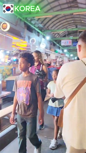 Dongdaemun Night Market 🇰🇷 | Seoul Comes Alive After Dark!