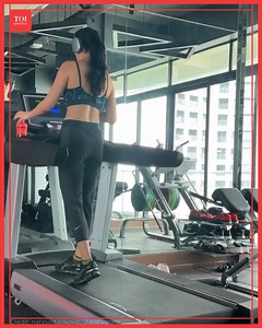 841K views · 1.6K reactions | A sneak peek into how #NatasaStankovic warms up for her her workout session. #workout #dailyworkout | ETimes Lifestyle | Facebook