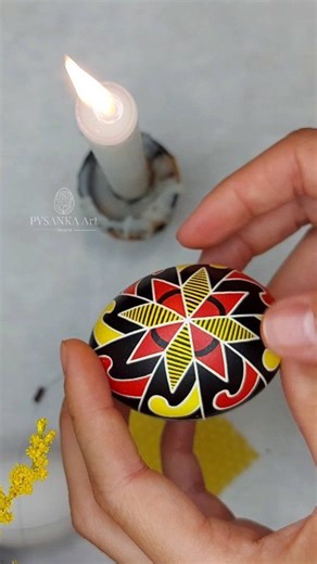 Show you some steps of making pysanky. This one is traditional Ukrainian pysanka design from Kyiv region #pysanky #eastereggs #folkart #crafts #lineart #handpainted #artwork | Pysanka Art